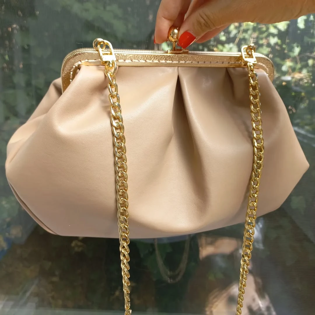 

LOST IN VINTAGE Artificial Leather Bag with Smooth Veins Gold Frame Kiss-lock Large Purse Puffy Evening Clutch 30x20x8cm