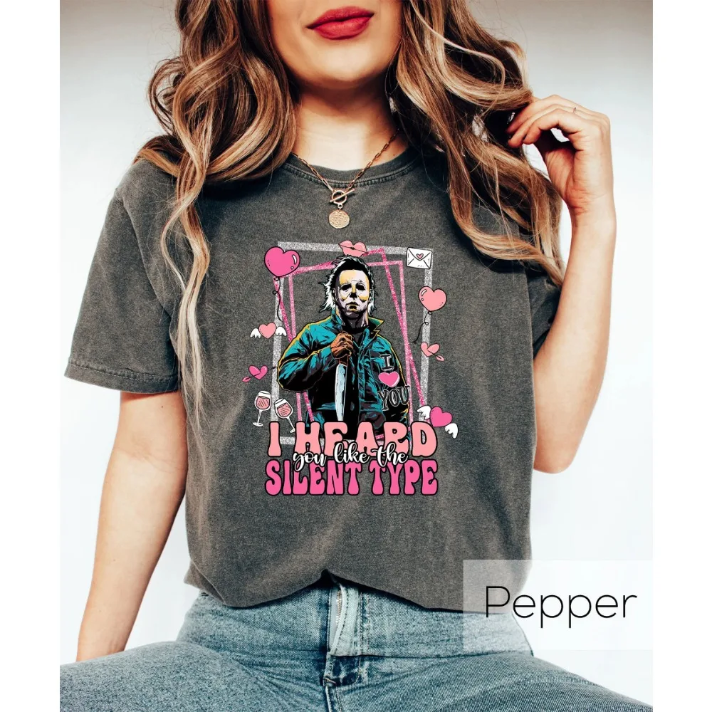 

Футболка «Я слышал, что тебе нравится "Silent Type"» с персонажами ужасов, футболка на День святого Валентина, подарки на День святого Валентина в стиле ужасов, футболка с фильмами ужасов на День святого Валентина