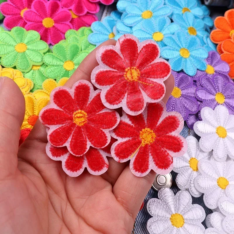 10PCS/lots Daisy Sunflower Flower Embroidery Patch Iron On Patches For Clothing Thermoadhesive Patches On Clothes Jacket Sew DIY