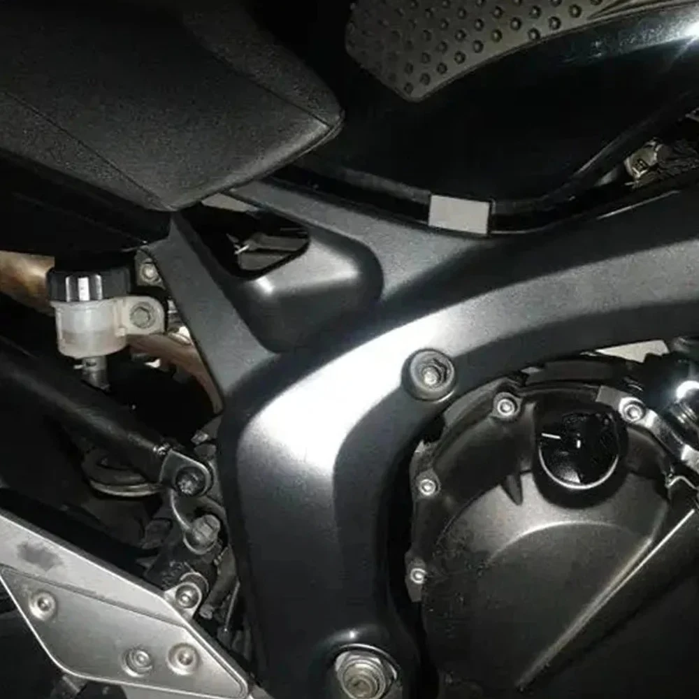 M2.7*3.0 Untuk YAMAHA XJ6 XJ6N DIVERSION 2009 2010 2011 2012 2013 2014 Aksesoris pelindung tutup pengisi oli mesin sepeda motor