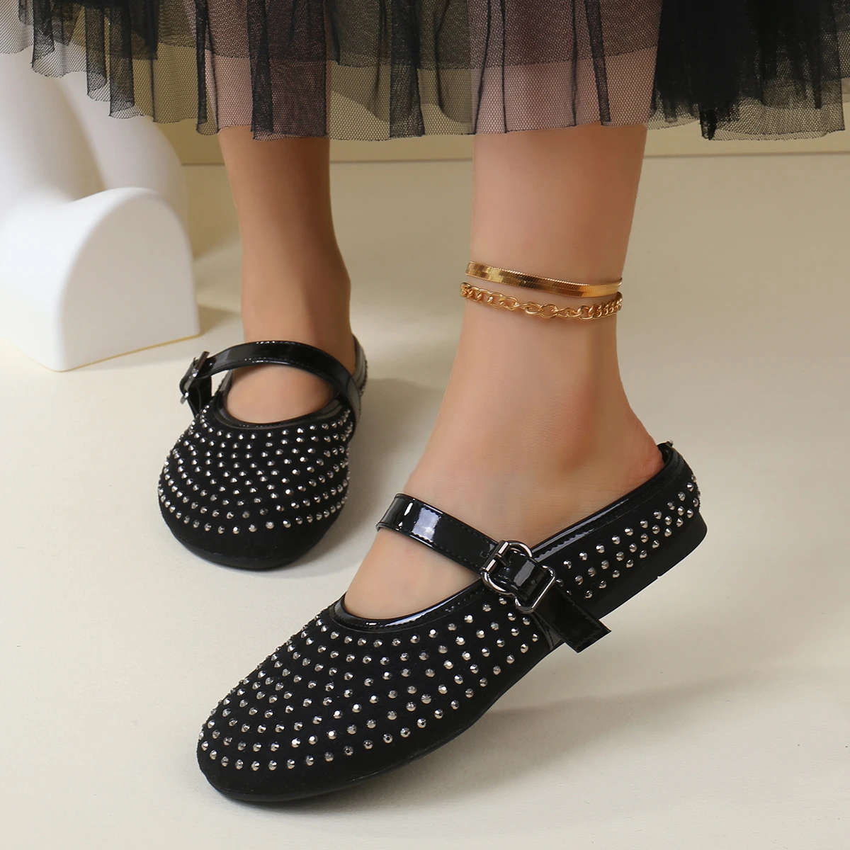 Flats Woman Shoes Loafers Barefoot Mokasin New Rock Punk Designer Luxury Black Rhinestones Summer Footwear Sneakers Round Toe