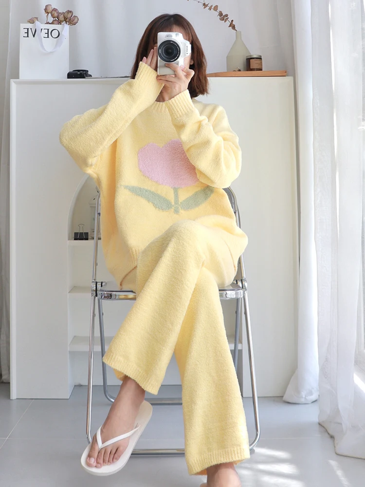 Pajamas Women's Autumn and Winter Tulip Home Clothes Coral Fleece Thickened Outwear Suit