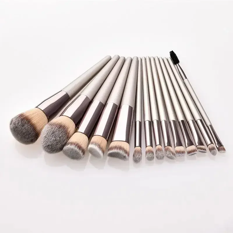 Set completo di pennelli per trucco champagne oro da 10 pezzi Set completo di fondotinta in polvere, fard, correttore, ombretto, set professionale