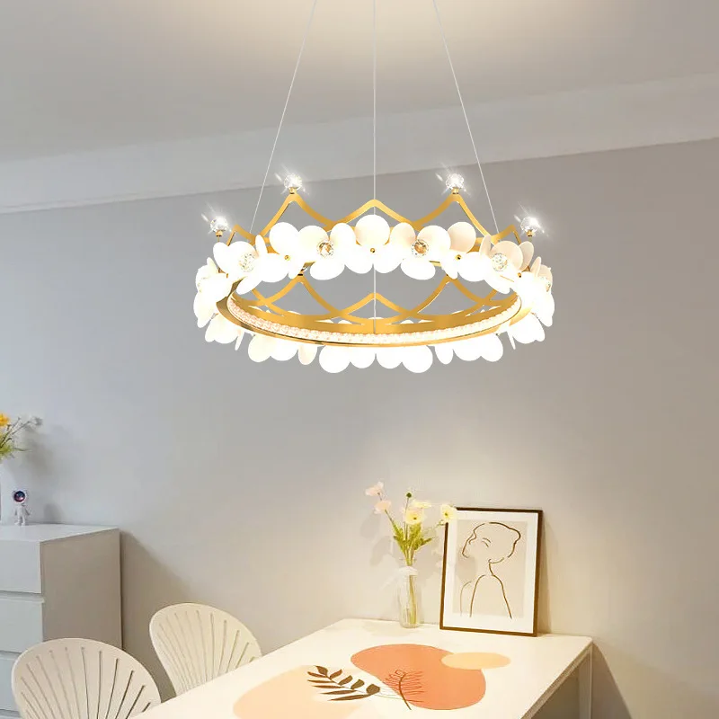 Luxury Golden Romantic Golden Petal Flower Crystal LED Chandelier Dining Room Hotel Bedroom Dining Room Light Chandelier