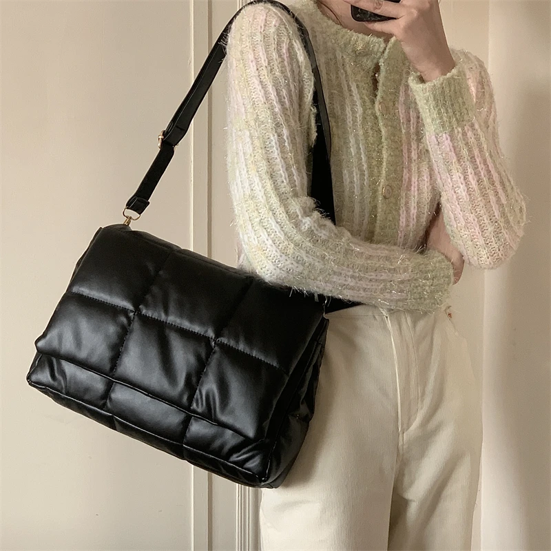 الأصلي براءات الاختراع والجلود لامعة مربع المرأة حقيبة الماس شبكة نمط خياطة السماء القطن ملء واحد الكتف حقيبة كروسبودي