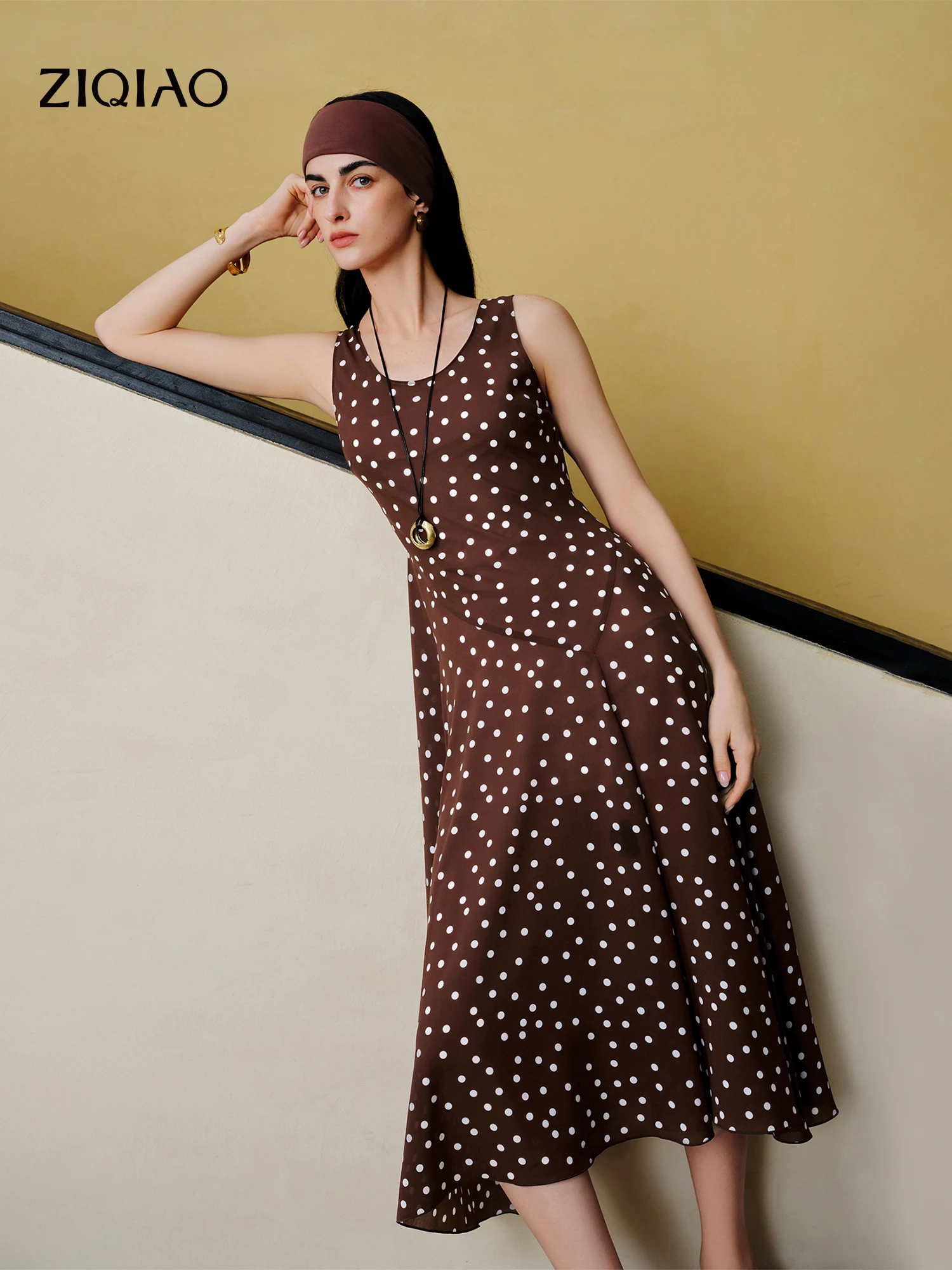

ZIQIAO Diagonal Cut Retro Polka Dot Chiffon Slip Dress for Women 2026 Summer New Style U-neck Vest Dress Vintage Commuting