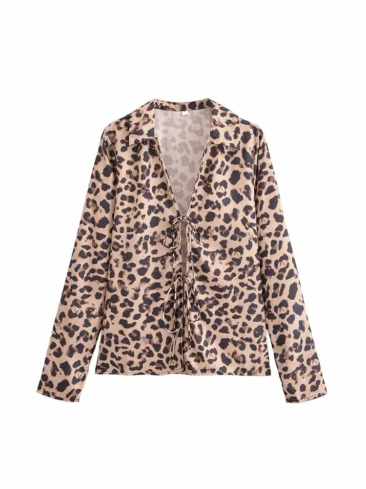 

Осенний новый модный тренд в европейском и американском стиле, простой свободный атласный фактурный топ с v-образным вырезом и лацканами, украшенный бантом