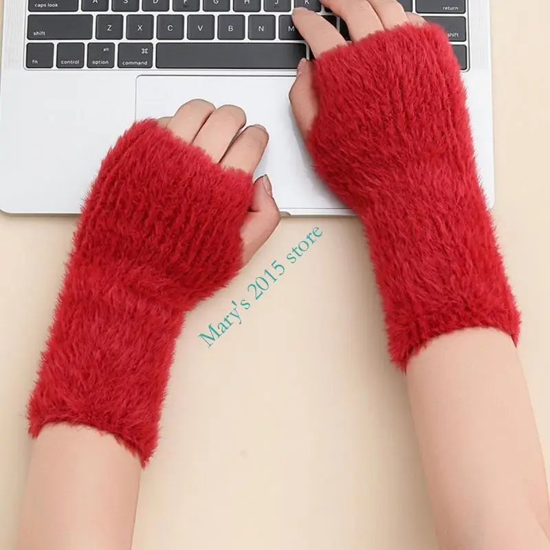 Plush Fingerless Gloves with Open Fingertips and Stretchy Polyester Construction for Cold-Weather Phone and Tablet Use