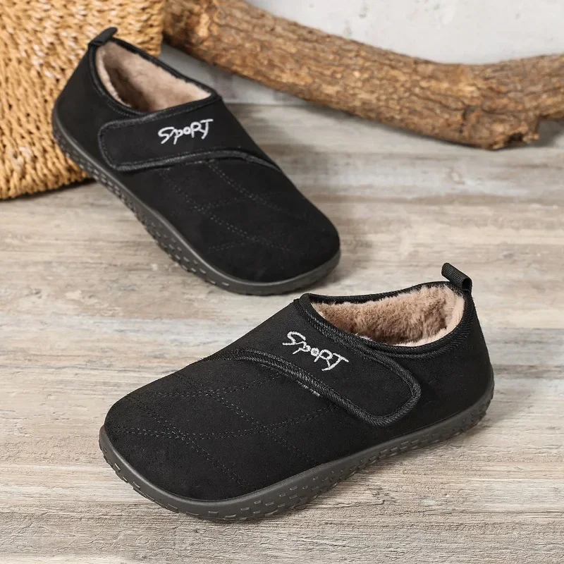 Winter New Casual Lightweight Walking Sneakers Soft Sole Non Slip Cotton Shoes for Woman Daily Commute Fleece Lined Woman Shoes