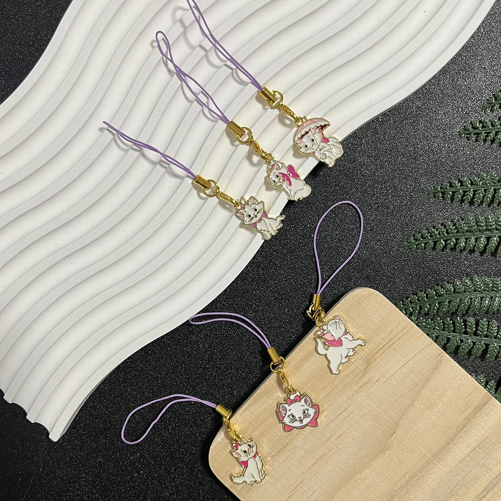 6 uds Disney Marie Cat cadena de teléfono dijes llaveros de moda cordón para llaves correa accesorio móvil