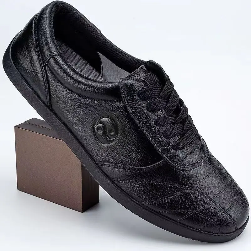 

Tae Kwon Do Shoes Karate Kung Fu Wrestling Martial Arts Anti-skid Sneakers Competition Shoes