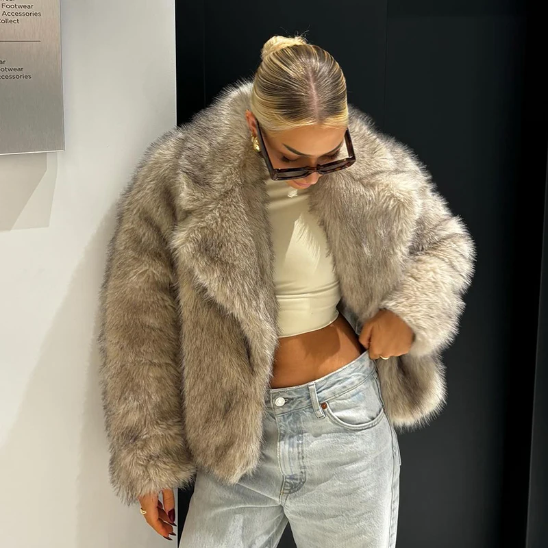 Chic Street Girls Gradient Faux Fur Jacket Women Winter 2026 Brand Fashion Fluffy Fox Fur Coat Female Luxury Outerwear