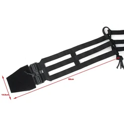 Chaleco táctico negro con sistema MOLLE y hebilla magnética