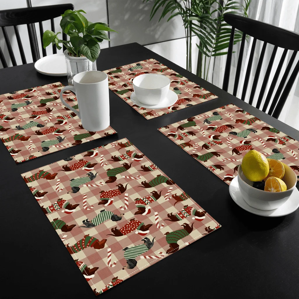 4pcs Set Christmas Placemats with Pug Dog & Dachshund Patterns - Red/Green Checkered Table s, Pink Gingham Background
