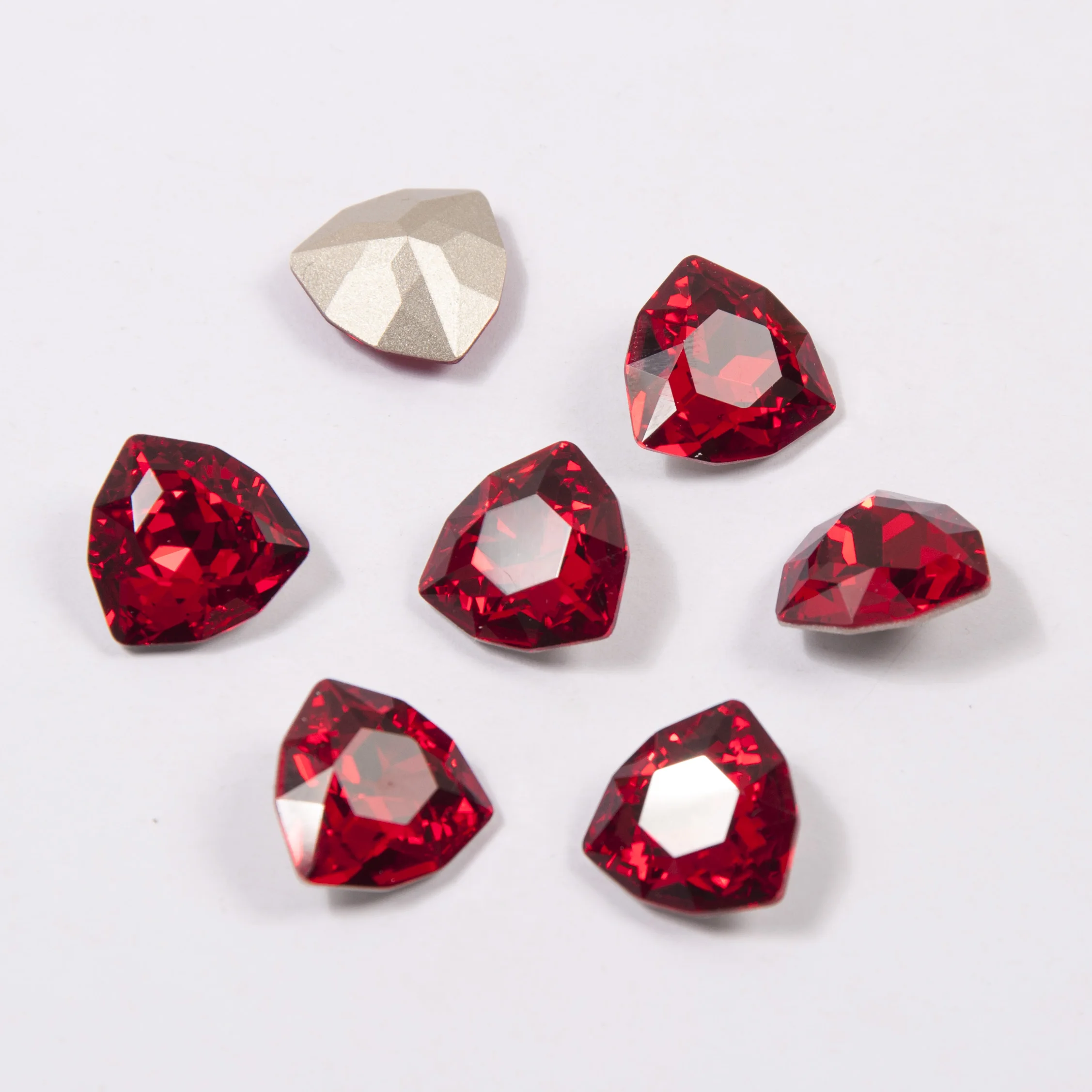 Light Siam K9 Crystal Fancy Stones Trilliant Sewing Rhinestones Red Ornament Decoration Glass Beads For DIY Crafts Accessories