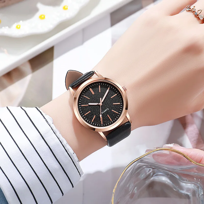 Simple Fashion Women Watches Design Leather Watch Luxury Ladies Business Quartz Wristwatches Womens Small Round Dial Clock