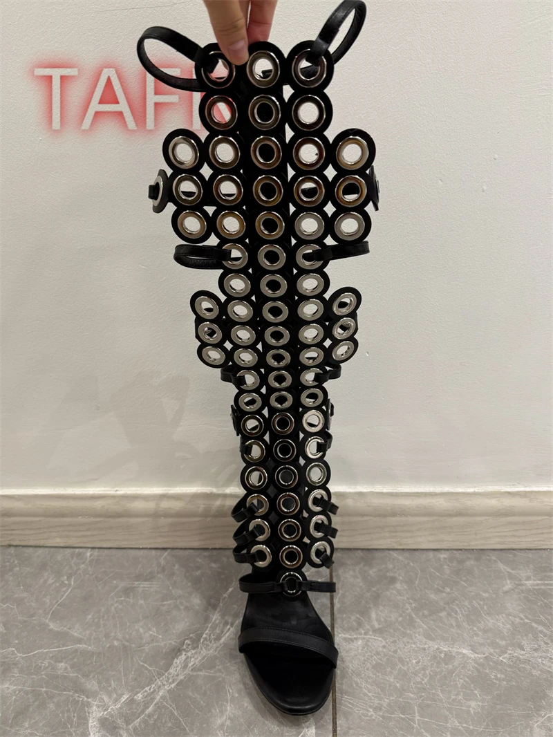 

Серебристые сандалии до колена с пряжкой и ремешками, женские сандалии-гладиаторы на высоком каблуке с острым носком, женские летние туфли на шпильке с ремешками