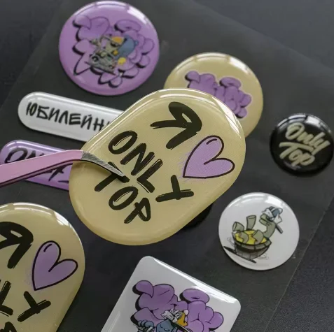 

100Pcs Customized logo printing 3D dome label self-adhesive waterproof UV resistant transparent soft resin epoxy sticker