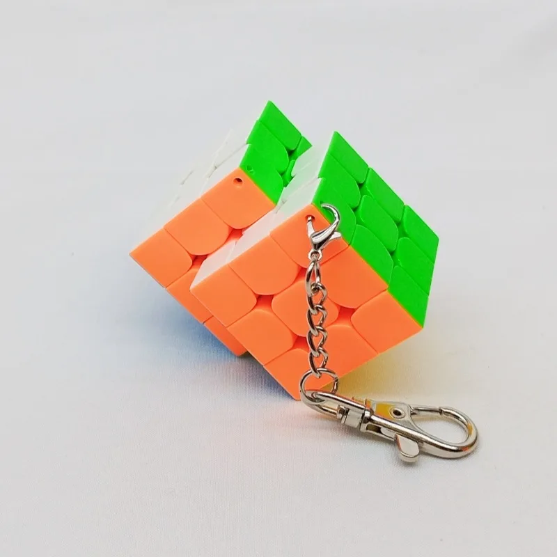 

[Wisdom] Mini 3x3 Cube Keychain Backpack Pendant 3x3 Siamese Cube 2-in-8 Cube with Restricted Rotation Puzzle Leisure Toy Gifts
