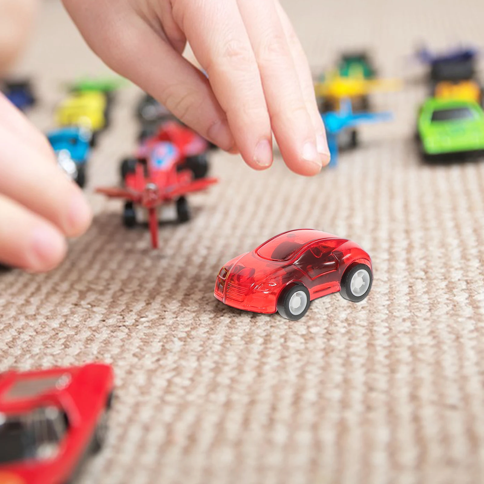 30-delige terugtrekauto voor kinderen Miniatuurkinderen Geen vereist Duurzaam plastic Klein licht Leuk speelgoedcadeau