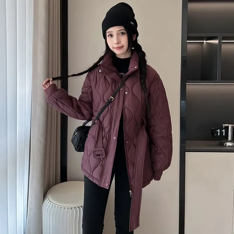 Diamond Plume Down Giacca imbottita in cotone Cappotto da donna 2025 Inverno Nuovo Parka caldo e spesso Cintura in vita Cappotto in cotone chic