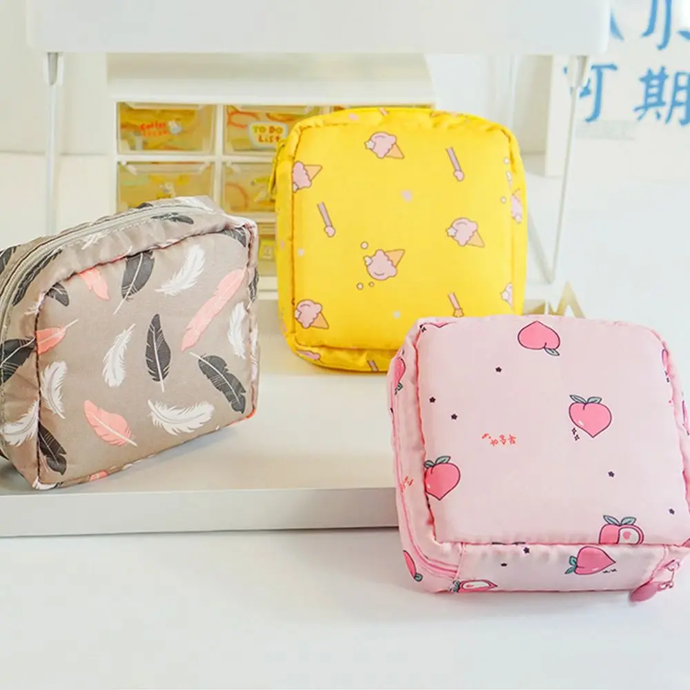 Cartoon Sanitary Napkin Storage Bag Mini Folding Women Cute Bag For Gaskets Napkin Towel Storage Bags Girls Travel Makeup Bag