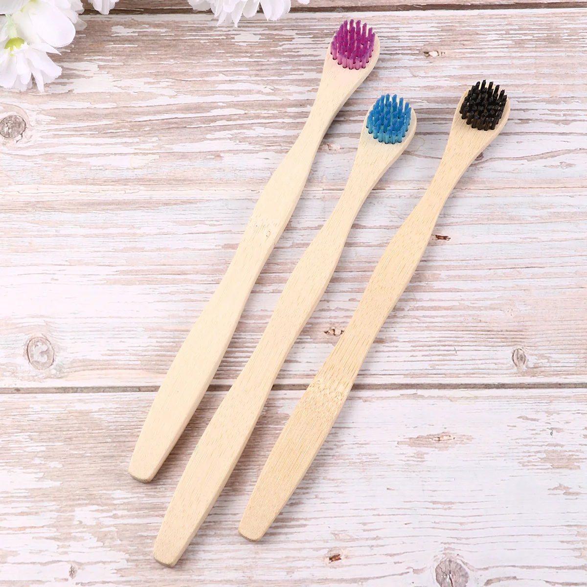 

4pcs Tongue Cleaner Bamboo Material Ergonomic Anti-Slip Handle Deep Cleaning Debris Removal Bad Breath Solution Tongue Scraper