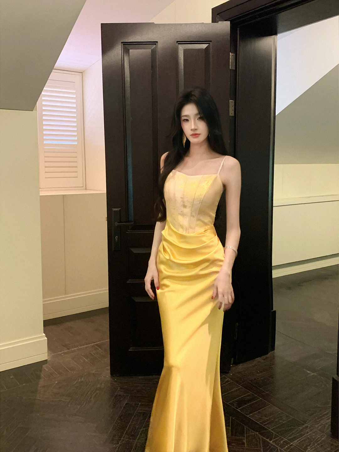  Embroidered Satin Dress Elegant Fishbone Design Wedding Dress GJFD Goldened Years Collection Midweight Polyester