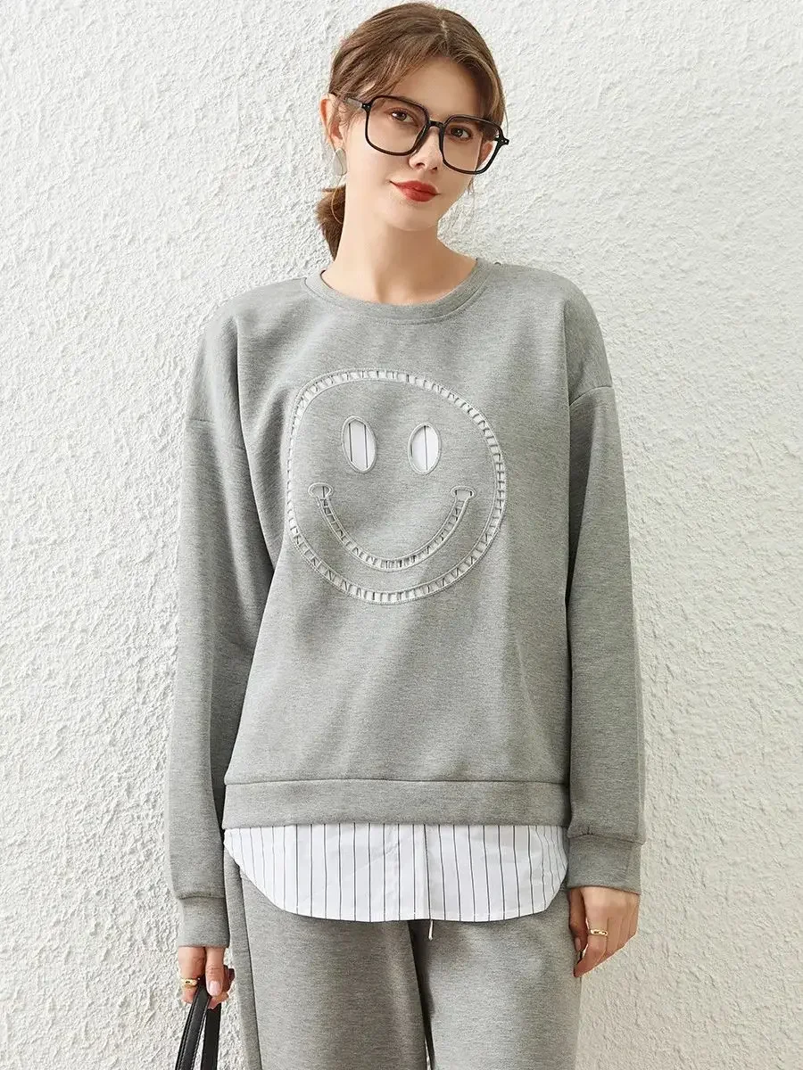 Louis Yao Vrouwen Sweatshirt Tweedelige Set 2024 Lente Ronde Hals Lange Mouw Nep Twee Stukken Casual Cropped Broek Set