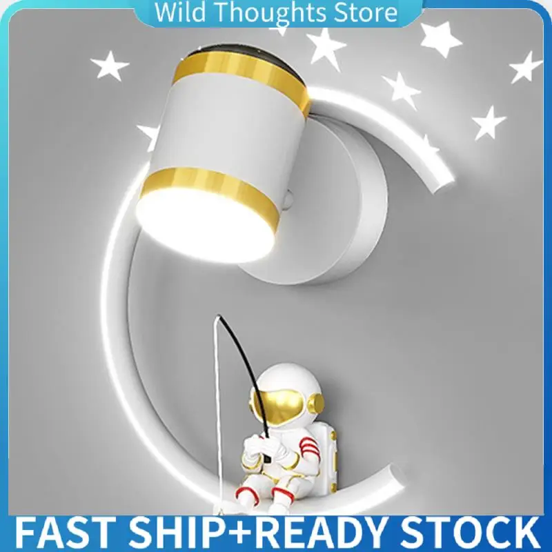 

LED Wall Lamp Astronaut Children Wall Lamp With Projector Stars Indoor Lighting For Study Living Room Bedroom-[Qahk]