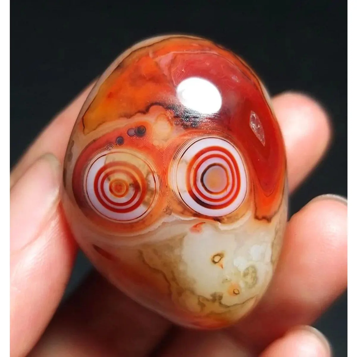Gift Stone Banded Agate Worry Stone, Colorful Pattern, Tumbled Polished, Table Decor, Natural Stone, Crystal Collection