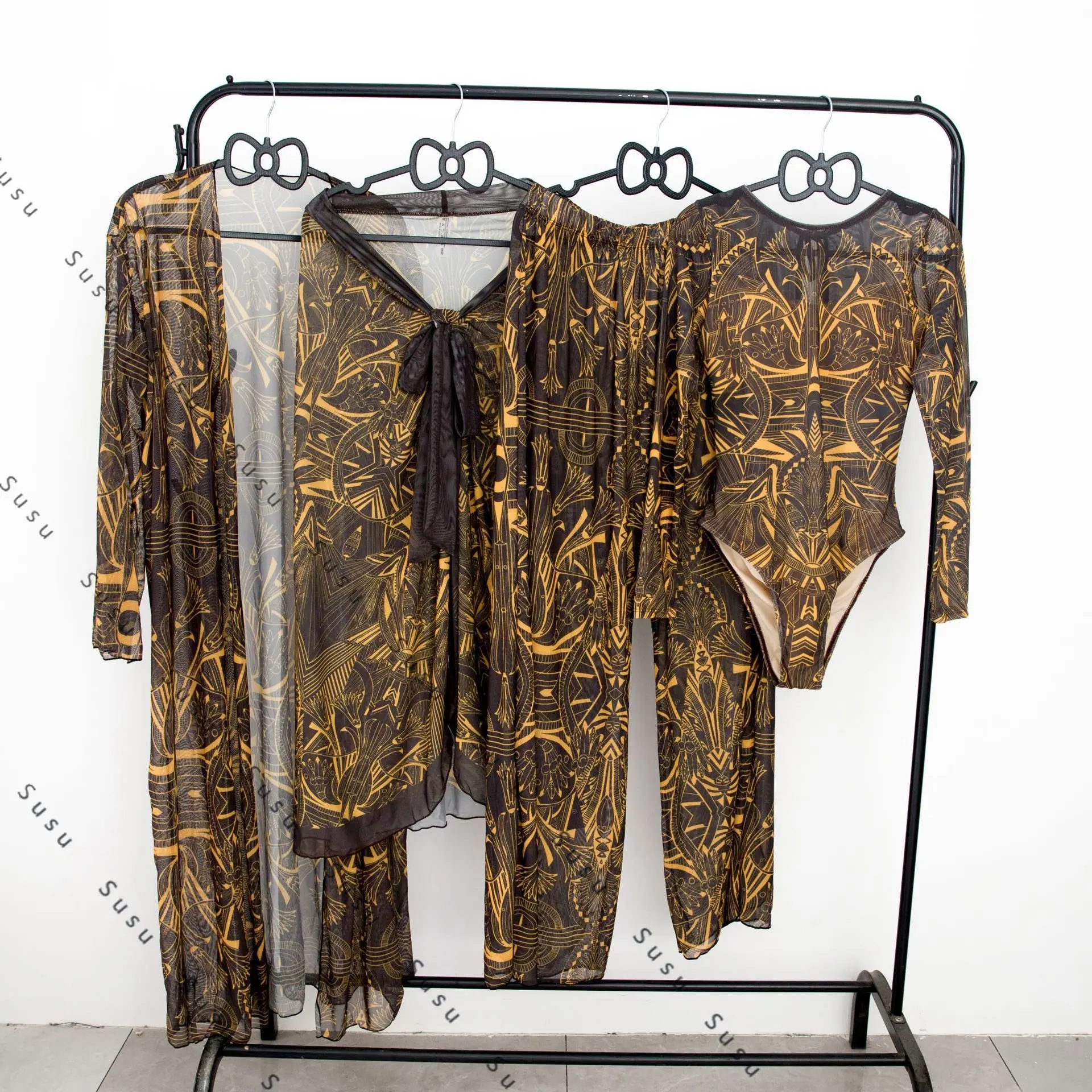 

2025 Russian women's print sexy long sleeve tight body Купальник new