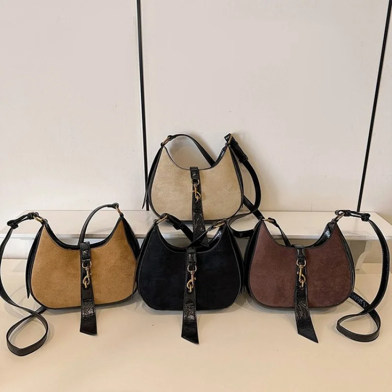 

Famous Designer Leather Women's Crossbody Bag Luxury Brand Fashionable Classic Elegant Classy Finish Vintage Bag​