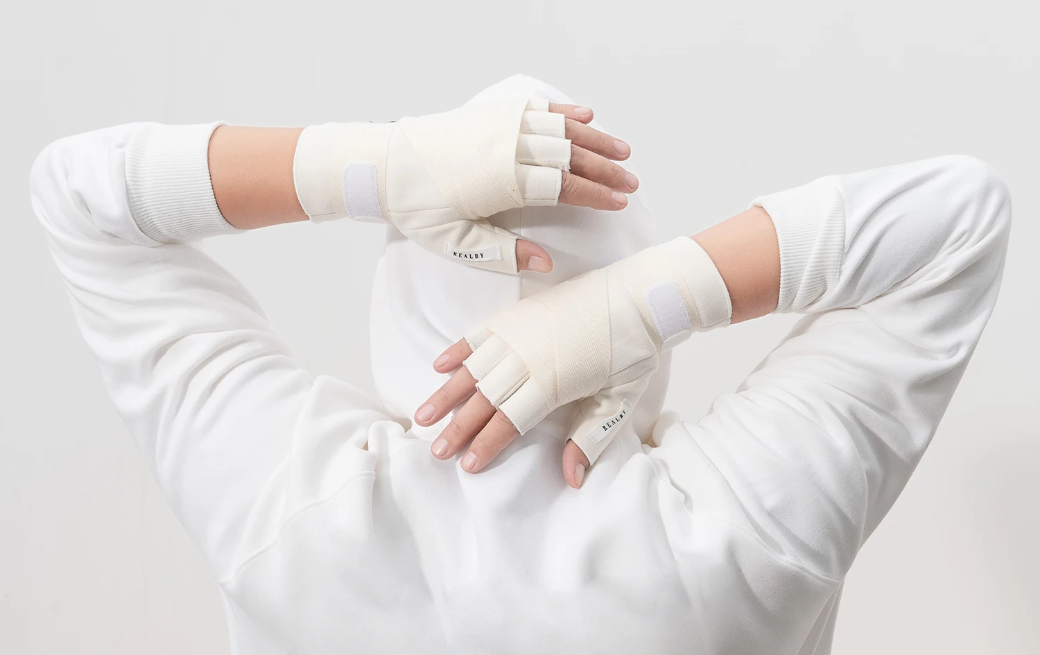2025 Tactical Multi Function Bandage Boxing Training Fingerless Gloves Men Women Winter Warm Cycling Sport Techwear White Gloves