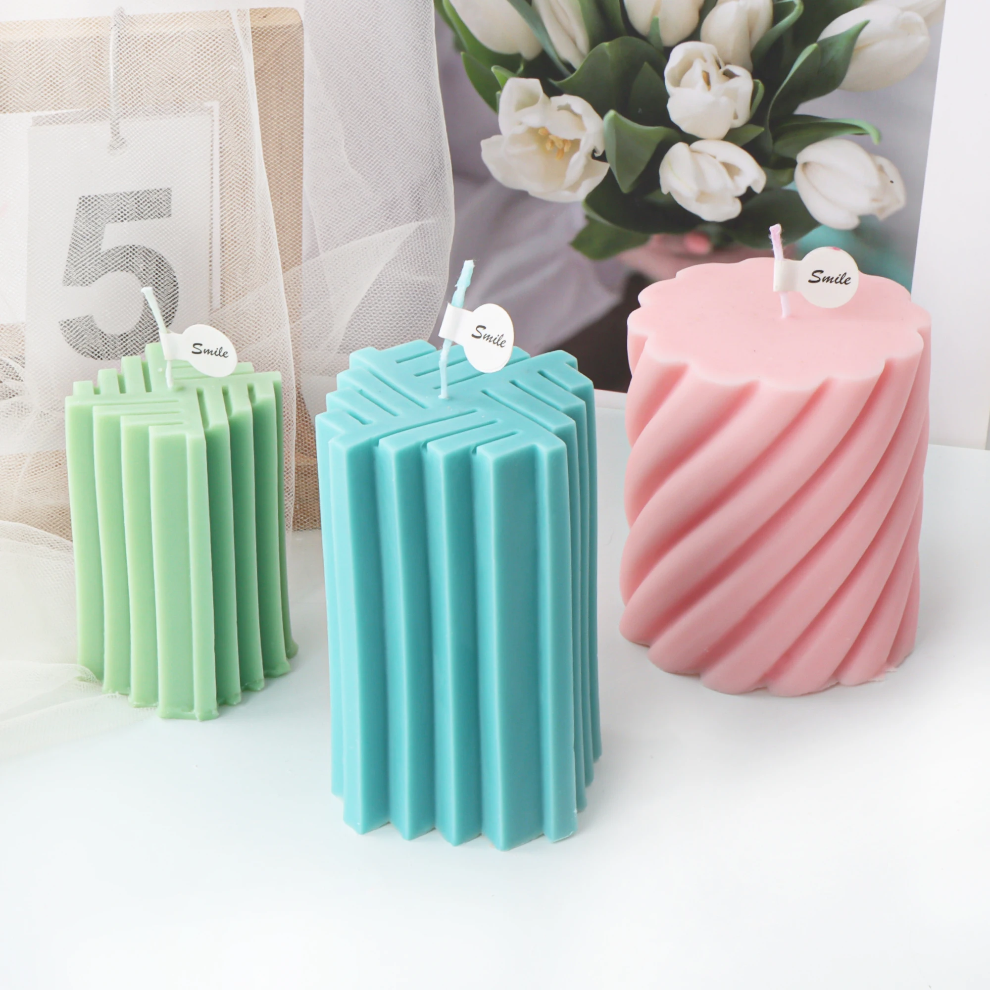 Modern Geometric Pillar Candle Silicone Mold 3D Ribbed Cylinder Wax Mold DIY Scented Candle Making Tool for Handmade Home Decor
