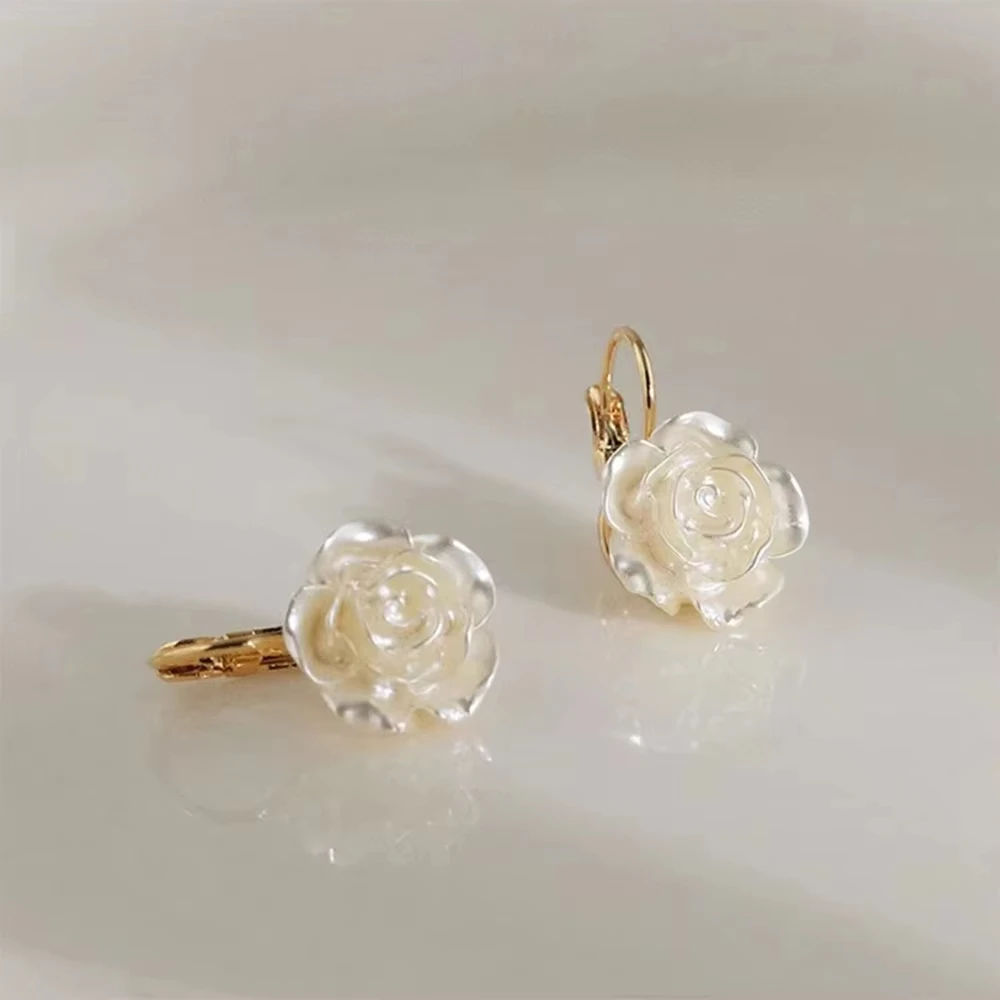 FTCY White Camellia Flower Dangle Earrings For Women French Elegant Summer Earring Sweet Woman\'s Party Jewelry Gift