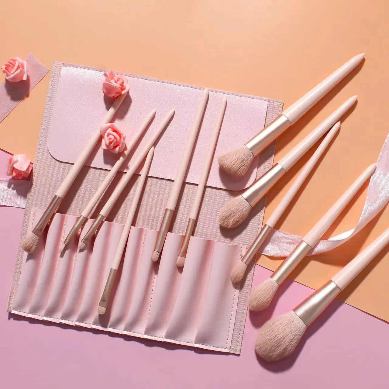 ชุดแปรงแต่งหน้าสีชมพูขนนุ่ม 11 ชิ้น - เครื่องมือเครื่องสําอางแบบพกพาพร้อมแปรงแป้ง บลัชออน และแปรงอายแชโดว์สําหรับใช้ในชีวิตประจําวัน