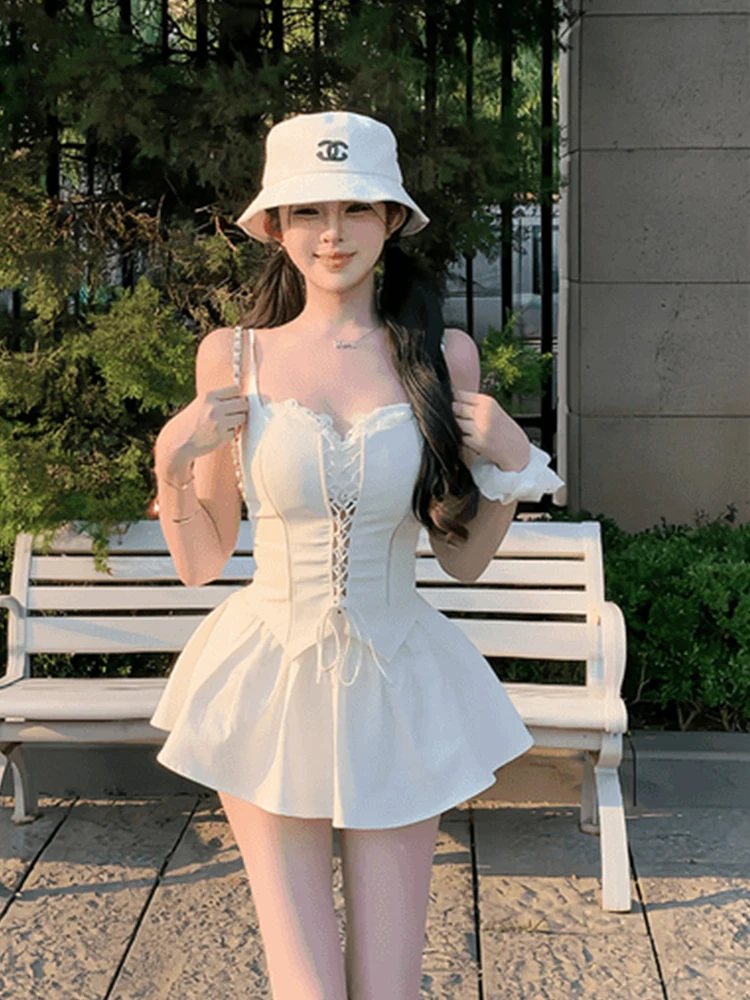 

Sexy Pure Desire Strapl Crop Top And ort Skirt Set for Women in White Sweet And Fluffy V-Ne ort Sve Spring Summer