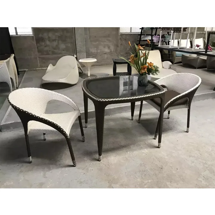 

Wholesale Resistance Modern Outdoor Garden Round Coffee Table Rattan Wicker Furniture Set For Villa