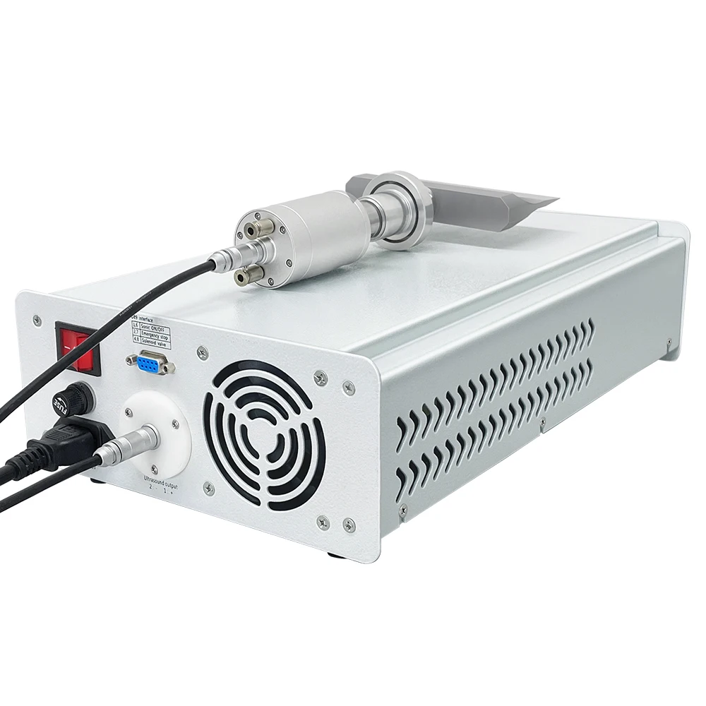 نظام سكاكين قطع المطاط بالموجات فوق الصوتية 40 كيلو هرتز لآلة قطع المطاط الأوتوماتيكية