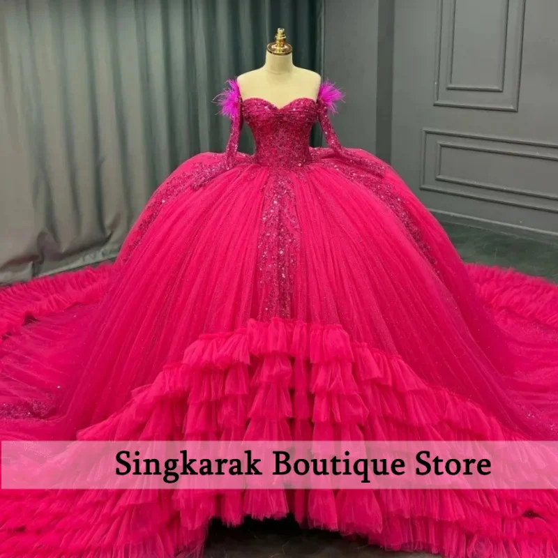 

Розово-красное блестящее платье принцессы Quinceanera с аппликацией из кружева и бусин, многоуровневое милое платье 16, милое бальное платье с открытыми плечами