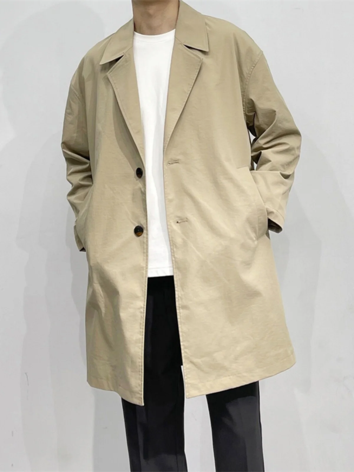 

Легкое люксовое весенне-осеннее мужское пальто свободного кроя средней длины на одной пуговице, цвет хаки, корейский стиль, полиэстер