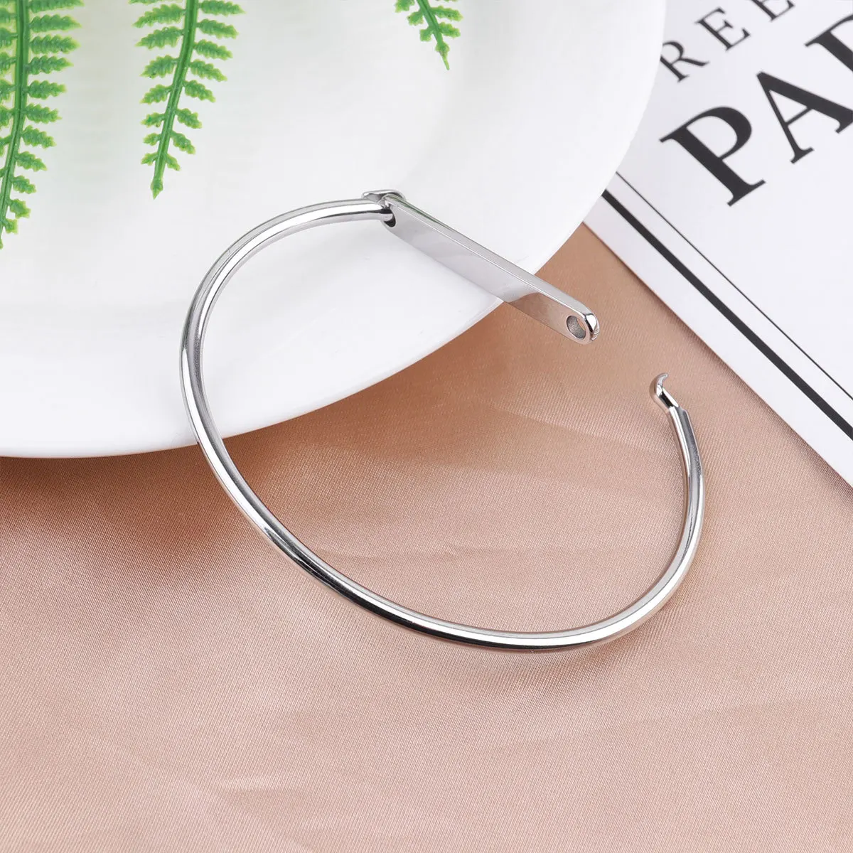 

1Pcs Stainless Steel Bracelet Durable Stylish Hand Ornament Women for Party Travel Everyday Wear Metal Bracelet