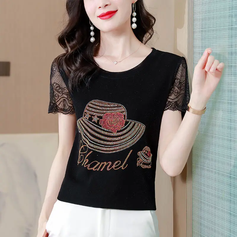 

Fashionable Commute 2024 Summer New Women's Spliced Lace Gauze Short Sleeve Diamonds Printed Letter Slim Round Neck T-shirt Tops