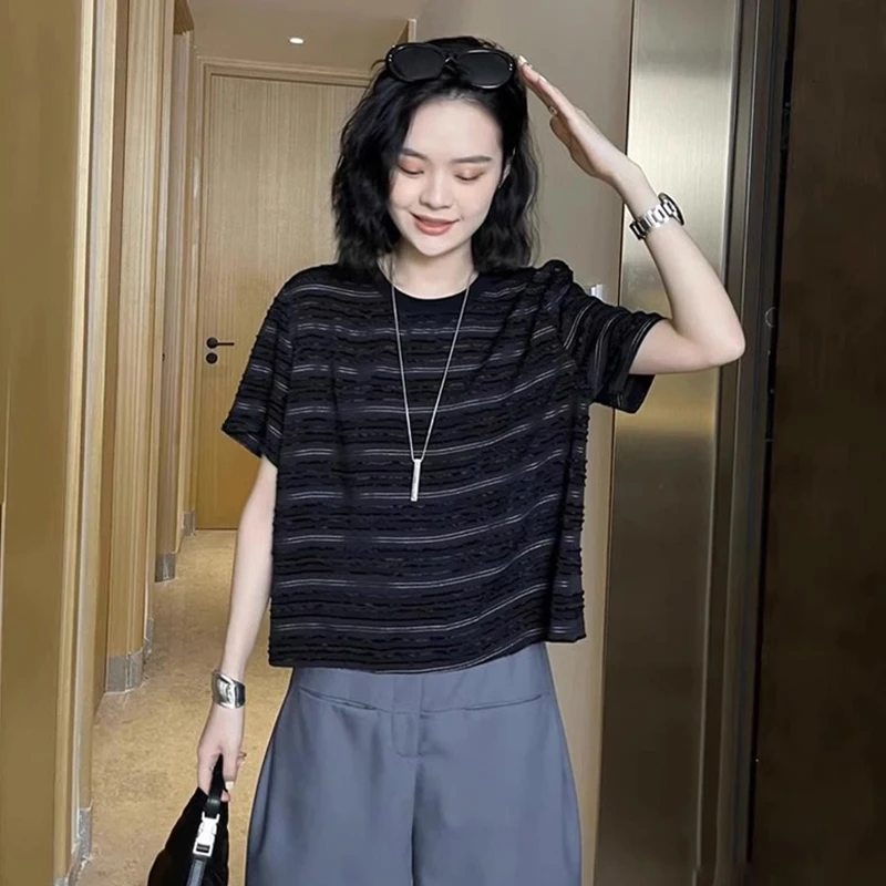 Casual Stripe Short Sleeve T-Shirt Shoulder Width Regular Fit Summer Fashion Simple Overhead Base Shirt Stylish Top for Women