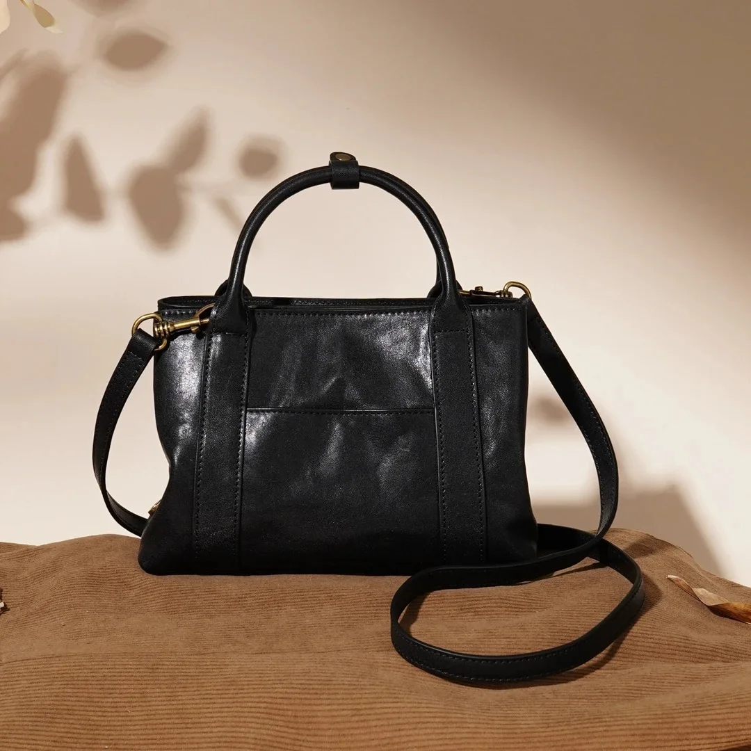 Leather Cowhide Large Capacity Handbag 2026 Spring Summer, Fashionable and Casual, Shoulder Strap Designer Luxury Bag