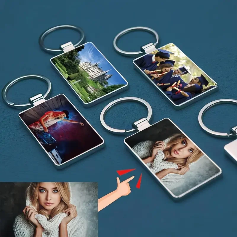 Personalised Zinc Alloy Metal Keychain, Customisable with Photos, Suitable as a Gift for Birthdays, Graduations or Anniversaries