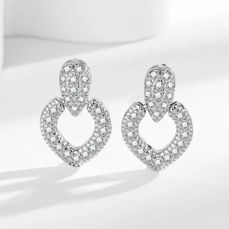 100% 925 pure silver zirconia heart-shaped earrings for ladies. New style. Fashionable party jewelry. Gift.