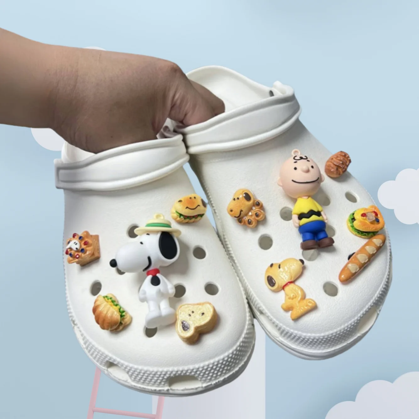 New MINISO Snoopy Series Cartoon Shoe Charms Set Designer Cute Animie Decoration Accessories for Classic Clog Kids Gifts