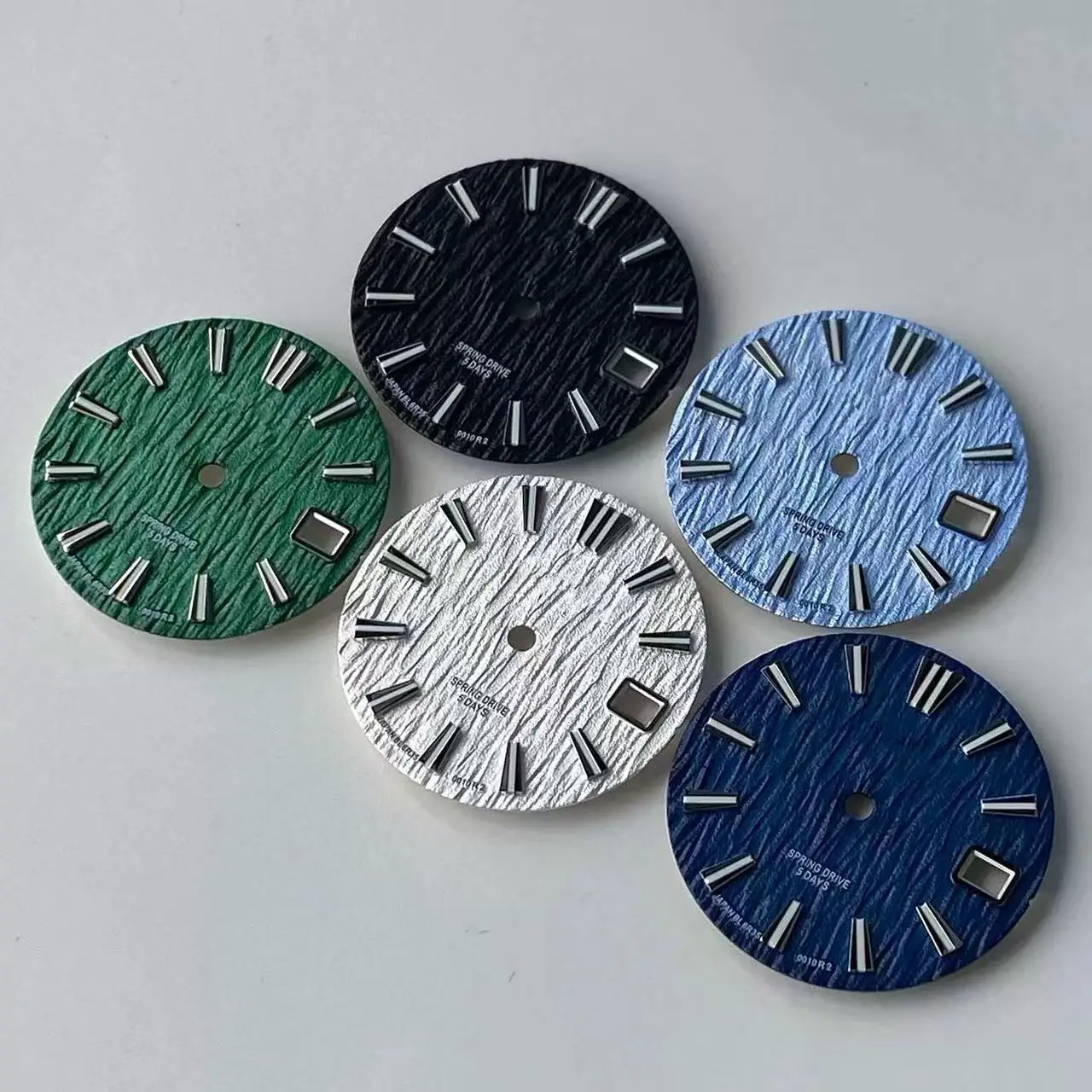 New mechanical watch modified with GS wave pattern dial, 28.5mm date display, green luminous, suitable for NH35/36 movement dial